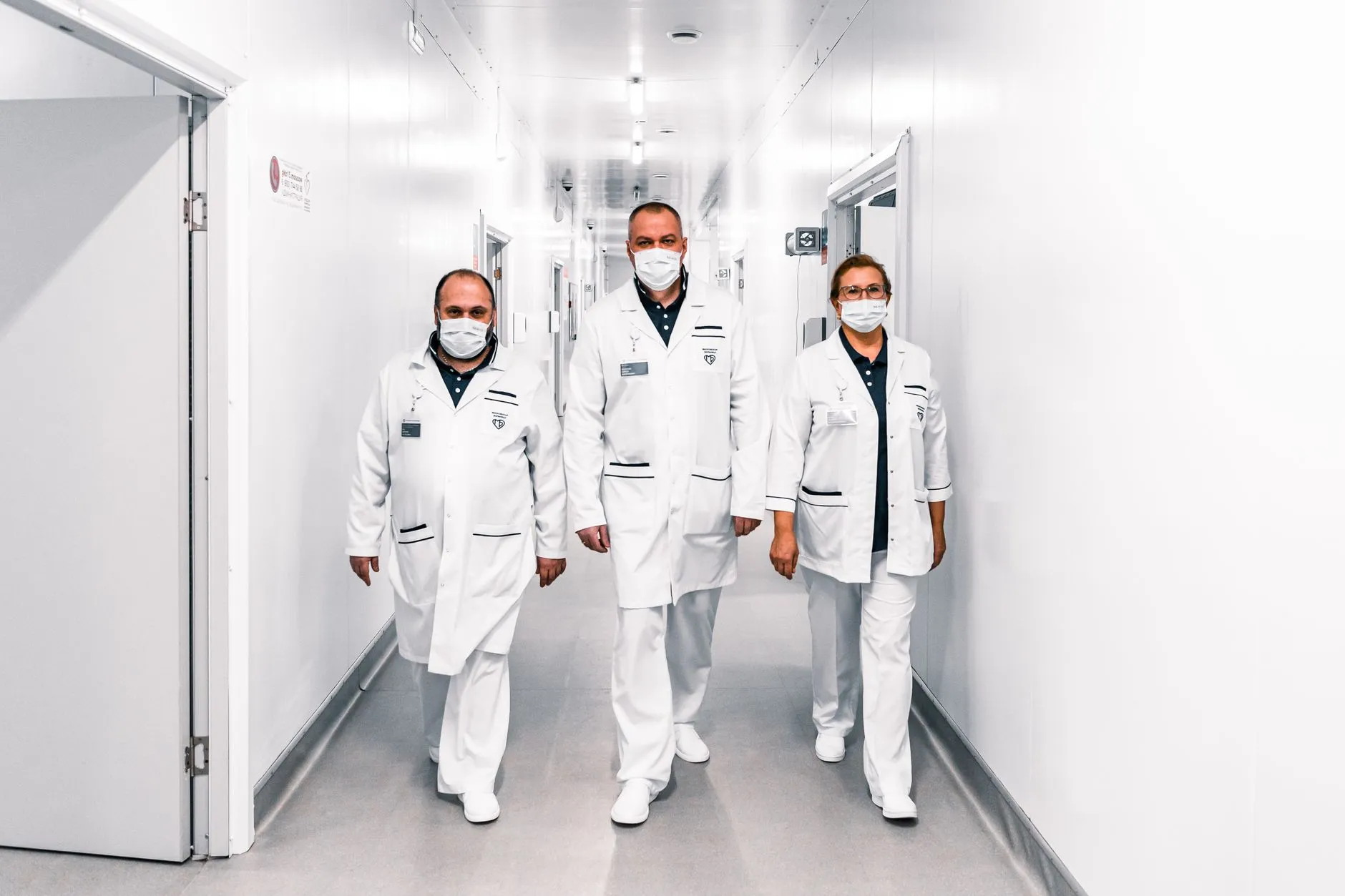 夏荣网迷你主机在工业数据采集中的应用优势解析