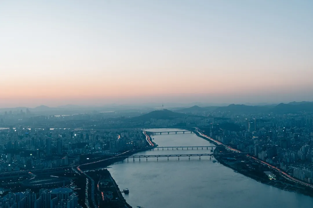 昆明自动化项目工控机选型指南：从性能到环境适配要点