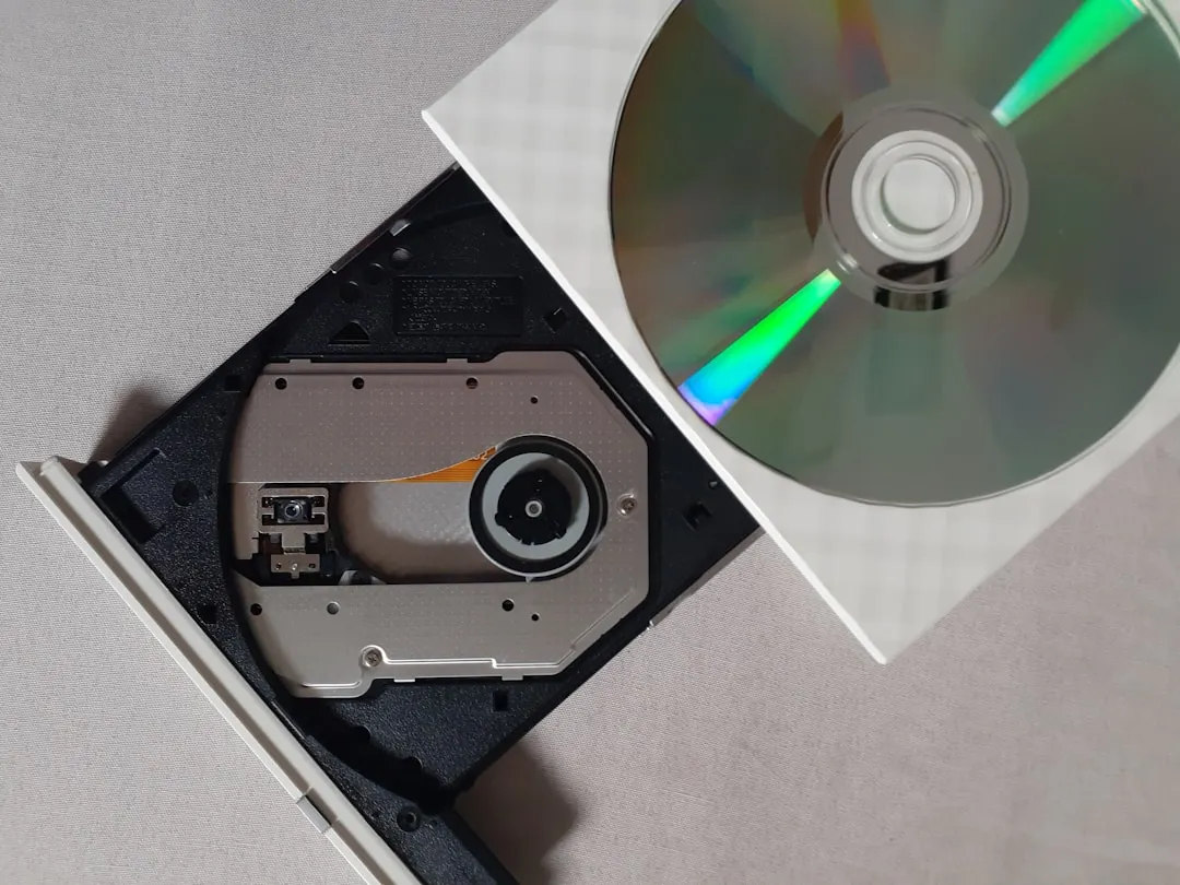 昆明工业自动化项目选型：工控机与嵌入式电脑的性能差异解析
